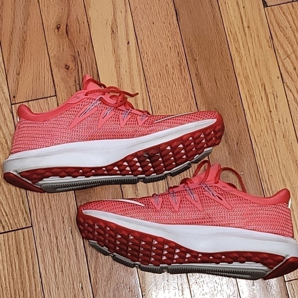 Nike Women's Quest Running Shoes Ember Glow White AA7412-800 - Picture 3 of 9